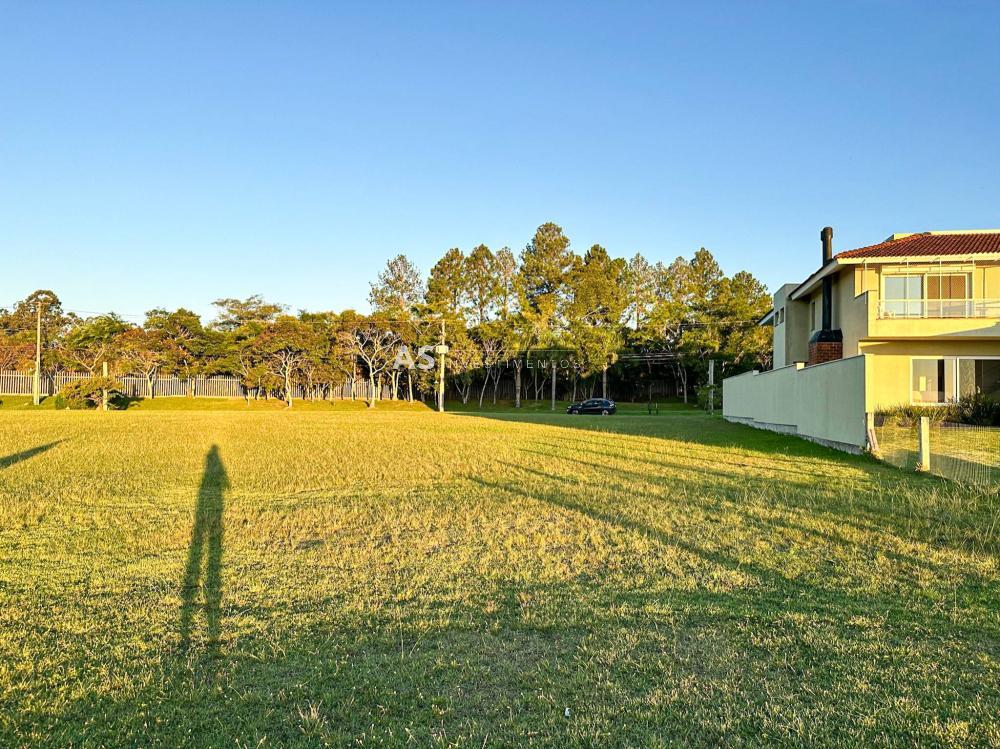 Vista Deslumbrante: Terreno Exclusivo de 1000m² no Terra Ville com Campo de Golf Internacional